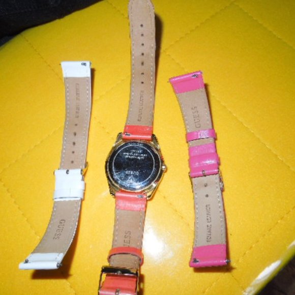 GUESS watch w/bling and 2 extra bands - Picture 3 of 4
